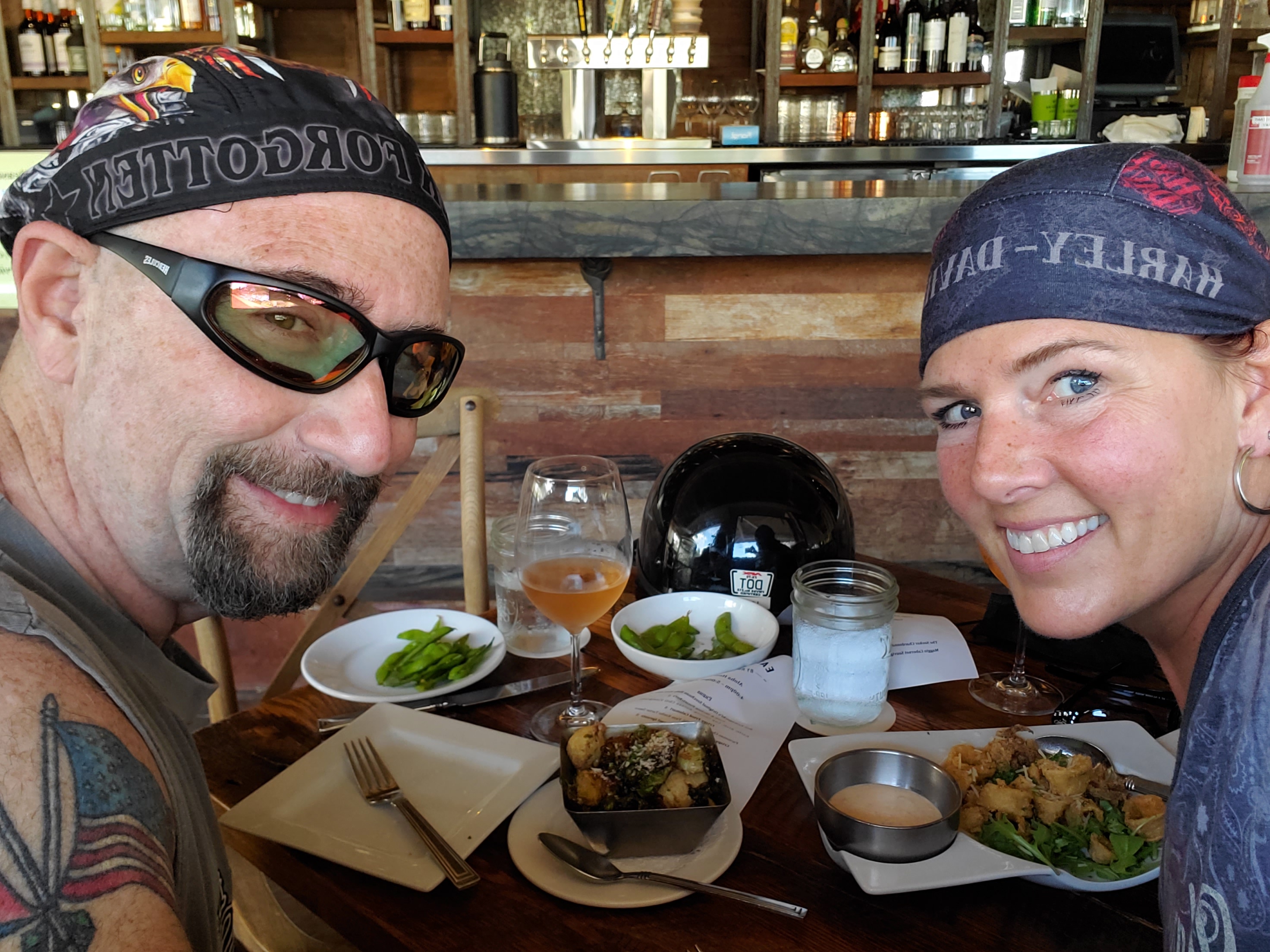 DrColladaandhiswifeDebrasharedinneratarestaurant