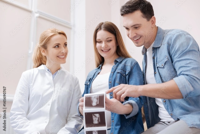 patientslookingatpictures