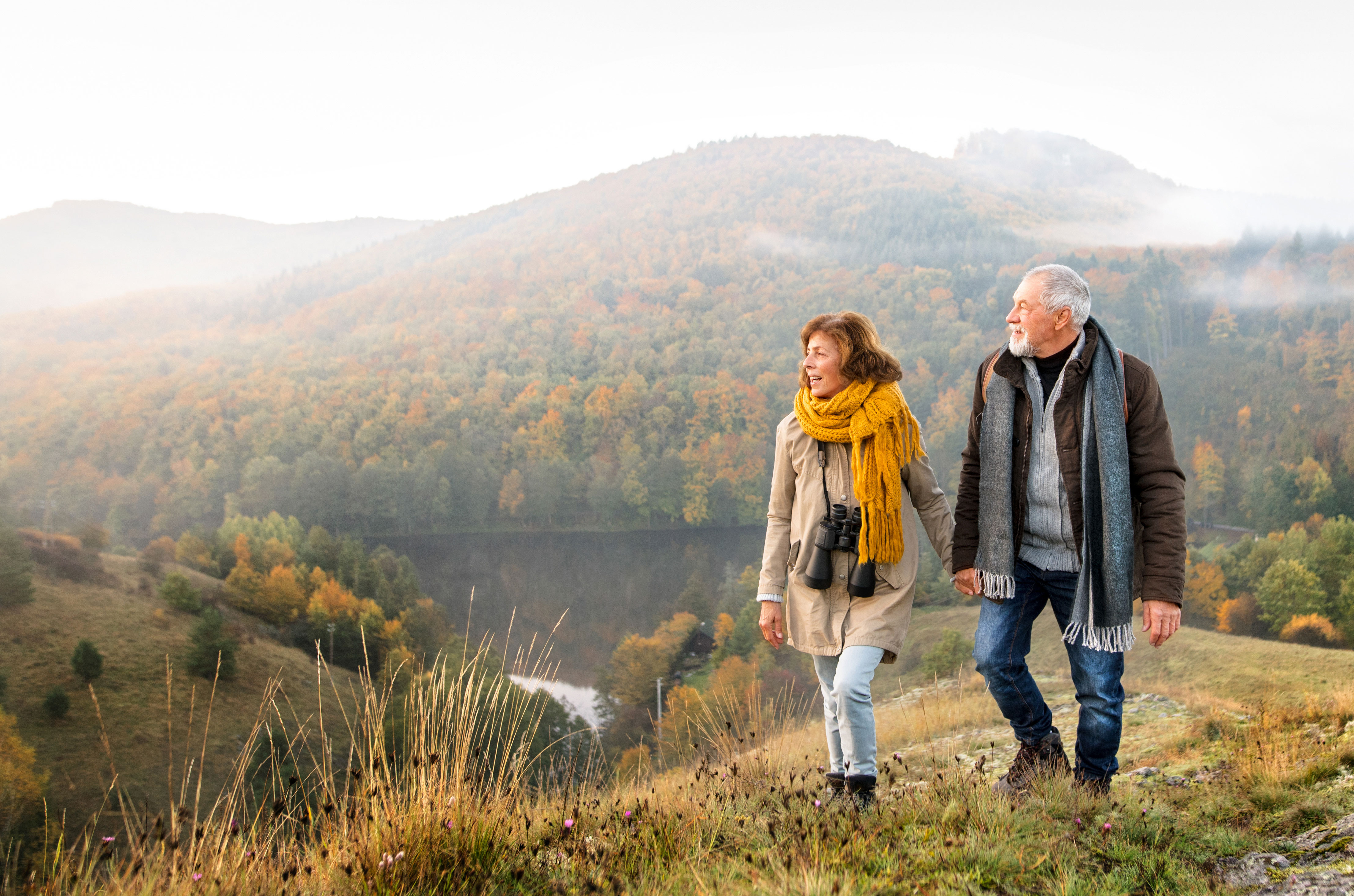 happycoupleenjoyingawalk