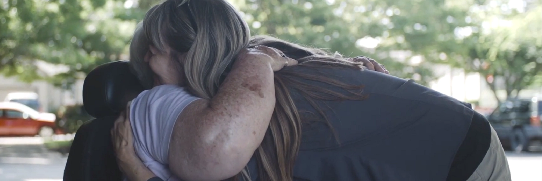 AConnectionVandriverhugsapatientshedroppedoffforanappointmentatWestValleyHospital