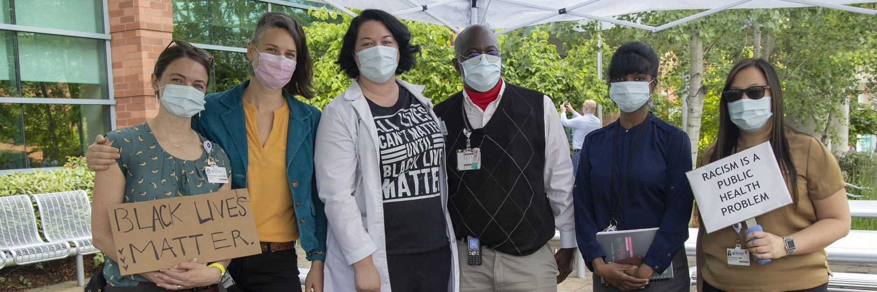 AgroupofSalemHealthphysiciansandstaffataBlackLivesMattereventheldoncampus