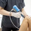 EPATshockwavetherapytothekneeusingawand