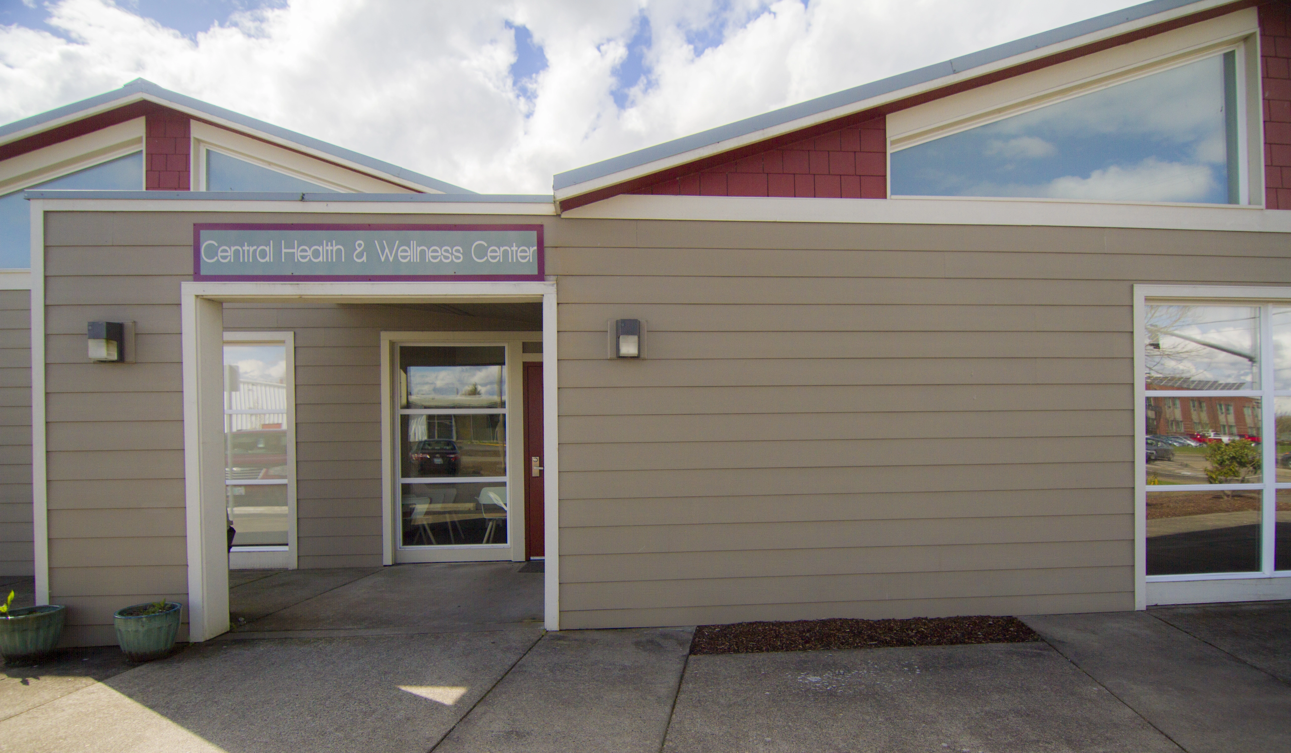 ExteriorofCentralHealthWellnessClinicinIndependenceOregon