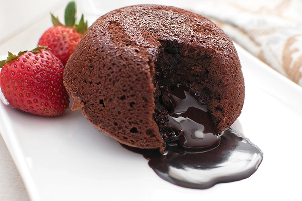 chocolate-lava-cake-heart-month