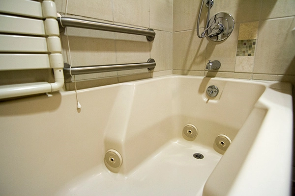 FBCJacuzzi-01-091415