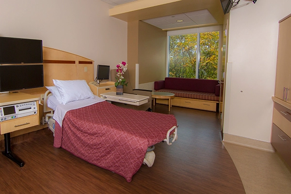 LaborDelivery-Room-06-110215