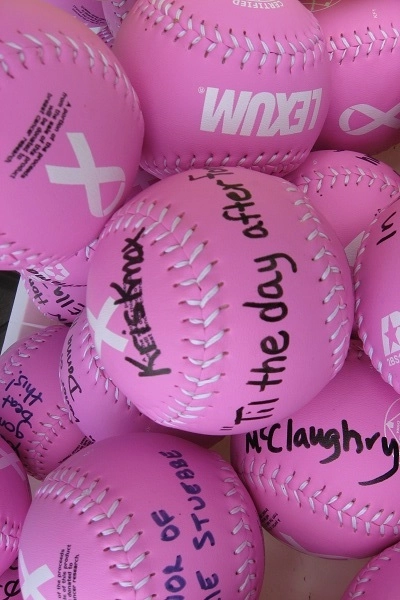 pinksoftballs