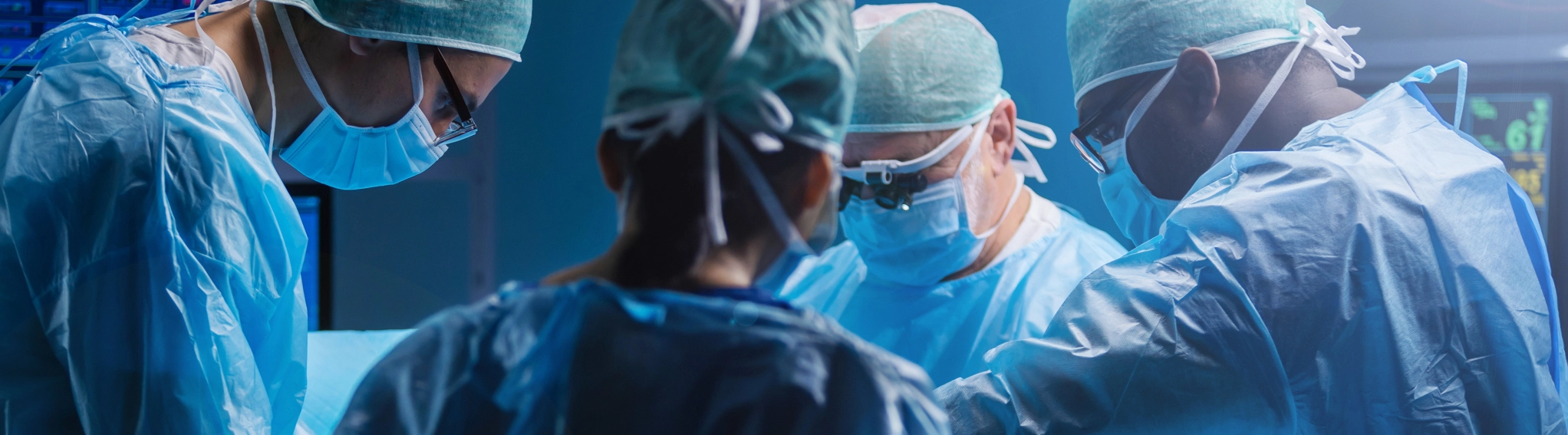 Cardiacsurgeryteamintheoperatingroom