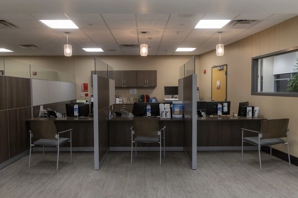 Labcheck-inareainBuildingAatSalemHospital