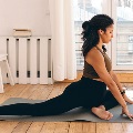 Womaninayogapose