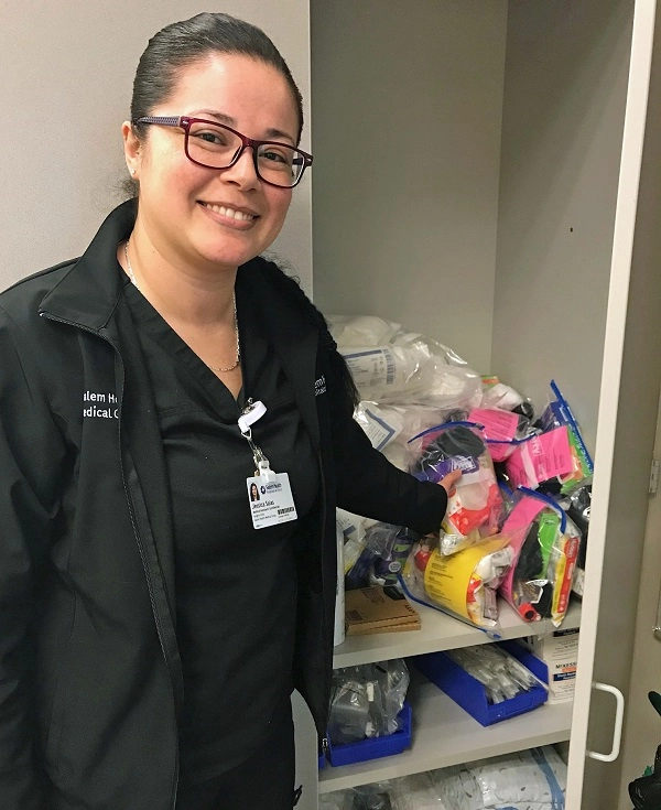 JessicaTRACSwiththecarepackages