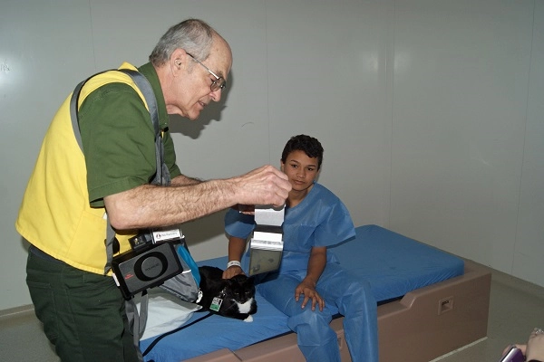 Juniorthecatvisitspatients