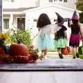 Threelittlegirlstrick-or-treating