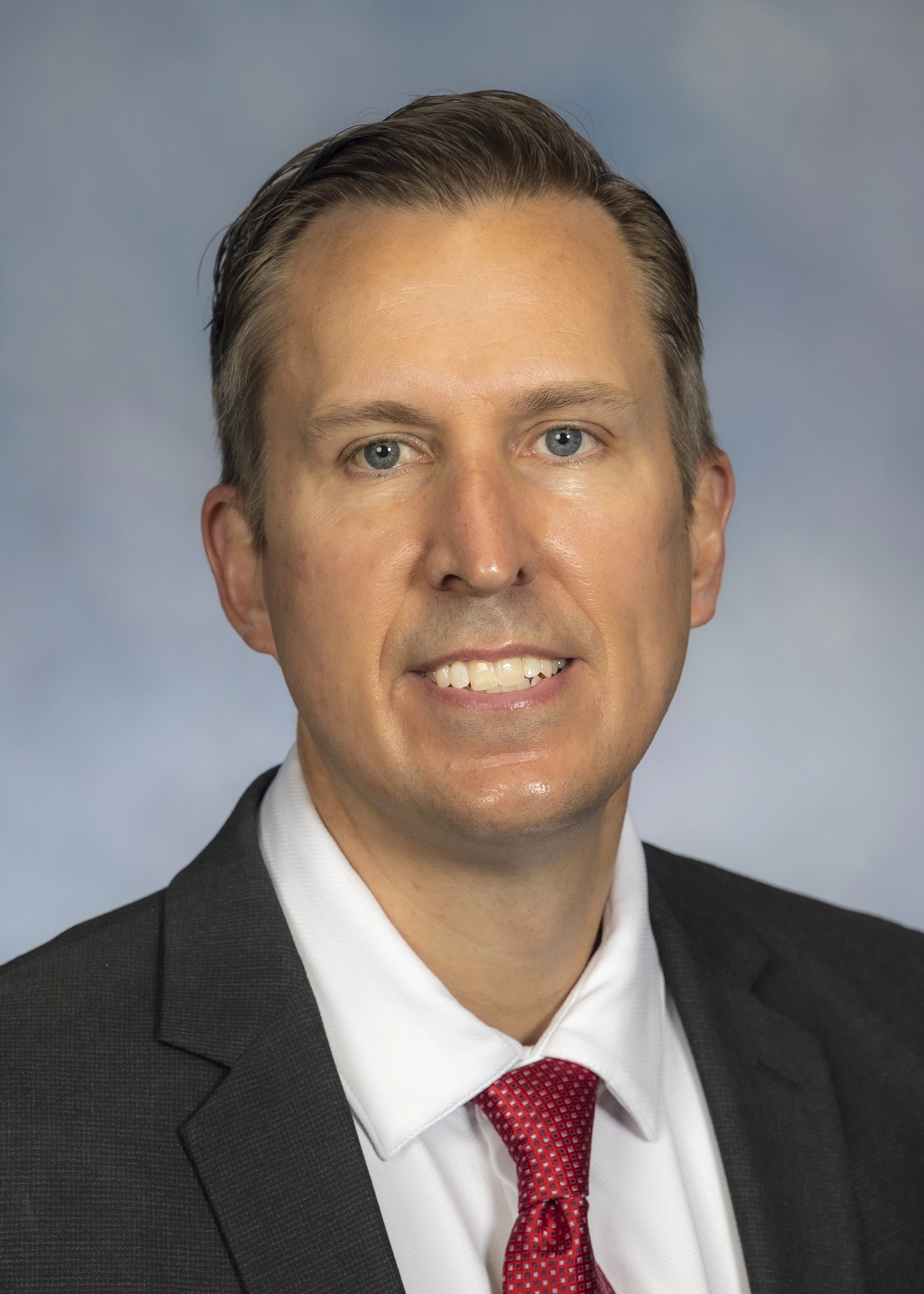 EricLaroMDSurgeryChair