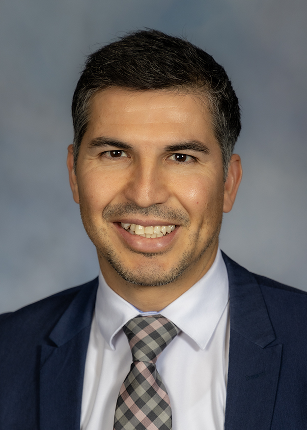 Garcia Barba, Octavio - Salem Health Orthopedics, Salem, OR