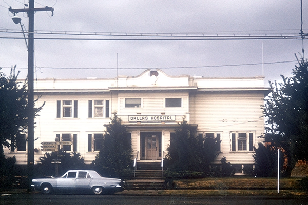 DallasHospital002-History-29012-InCopy