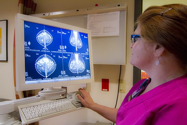 Mammography-05-02111-29001-C-PROMO Mammogram reading at SHWV.